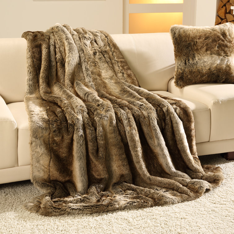 Gözze Brown Bear Faux Fur Blanket & Reviews Wayfair.co.uk